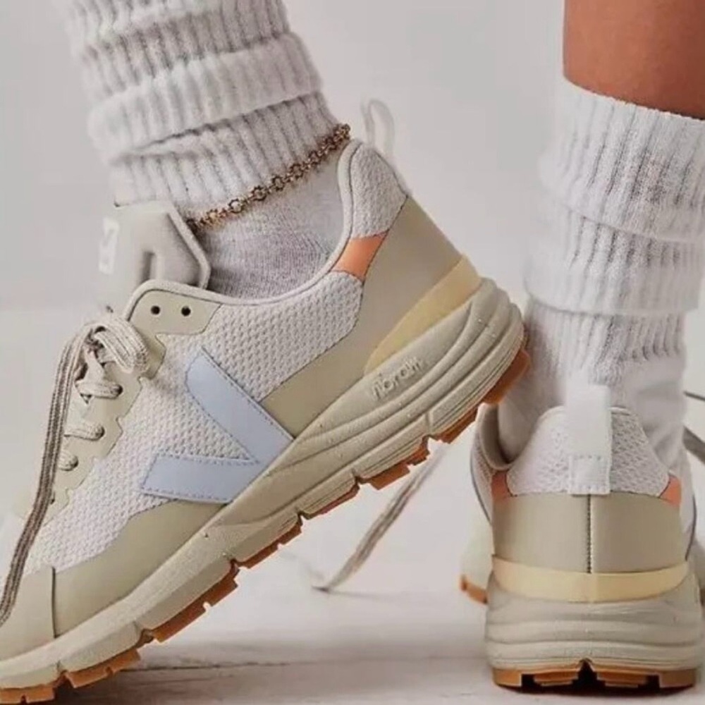 Veja Dekkan Alveomesh Gravel Ice Sneakers Women’s 7